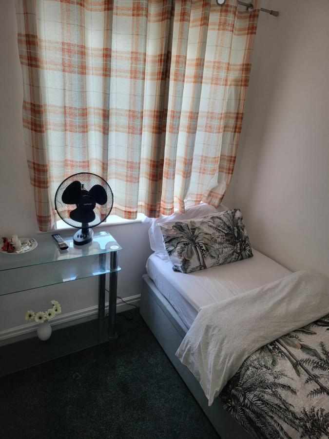 Appartement Petal Rm3 à Leeds  Extérieur photo